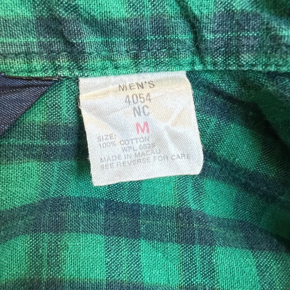 WOOLRICH 80s vintage size medium navy and green plaid cotton button down - Picture 3 of 5